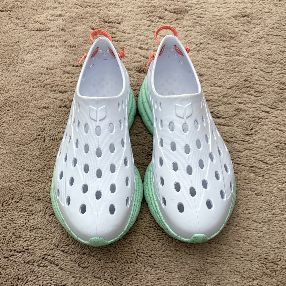 Kane Revival Unisex Slip on Shoe Mens size 7 Woman’s Size 9